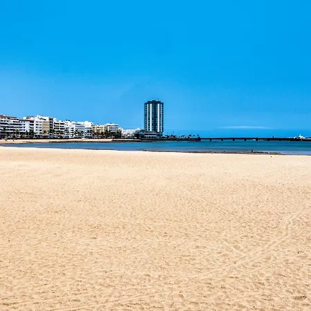 El Reducto Beach-first Line Of The Sea